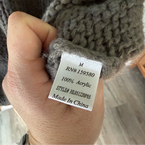 Cozy Brown Sweater - Picture 4 of 5